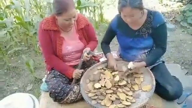 Lock down maa githa sangai git ma ramaudai смотреть онлайн