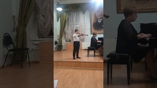 Александр Гусятинер. Бом Интродукция и Полонез смотреть онлайн