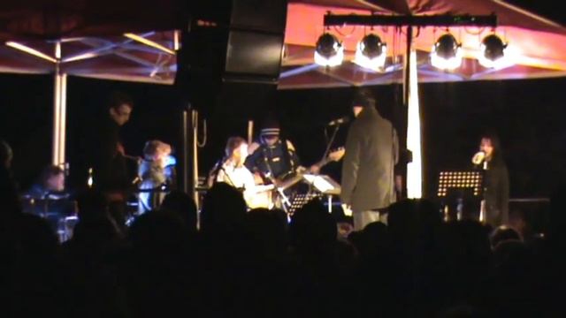 BIKE NOVÉ MĚSTO-ROZSVÍCENÍ VÁNOČNÍHO STROMU 2011-SONY DCR-SX30E смотреть онлайн