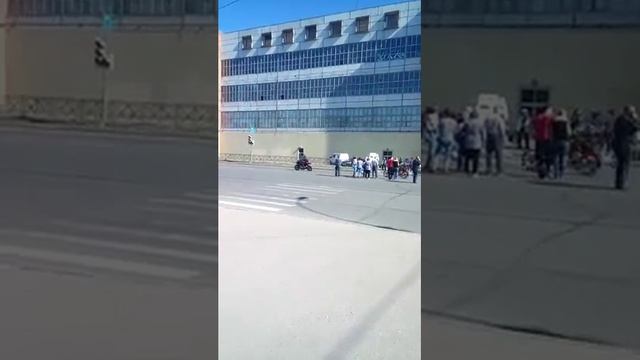 Толпа мотоциклистов смотреть онлайн