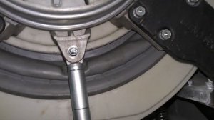 Как поменять амортизаторы в стиральной машине LG.