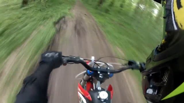 Pitbike GEON X-RIDE PRO CROSS 150 Offroad Run 1.9
