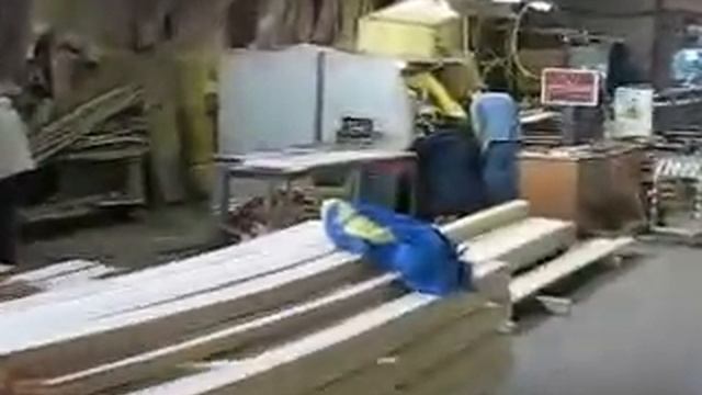 Производство паркетной доски лиственницы сорт Экстра, Прима, А, АВ +7(495)532-92-85 смотреть онлайн