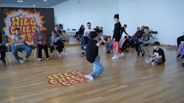 10-13 bboy Lazy Sam vs Софья, брейкданс фест WILD CHILD CUP 2022 смотреть онлайн