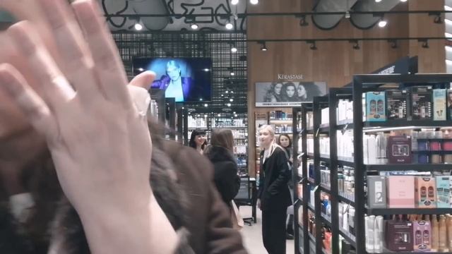 Полноценный #макияж в #золотоеяблоко очень хорошие продукты для макияжа смотреть онлайн