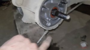 Ставим фару на Yamaha Jog и обслуживаем тормоза!!!