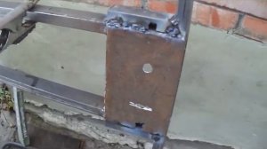 Врезка замка в калитку из профнастила.Как правильно врезать замок