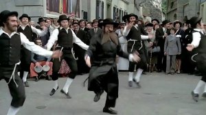 С ДОБРЫМ УТРОМ, ТЕТЯ ХАЯ