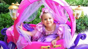 Diana changes dresses and turns into princesses