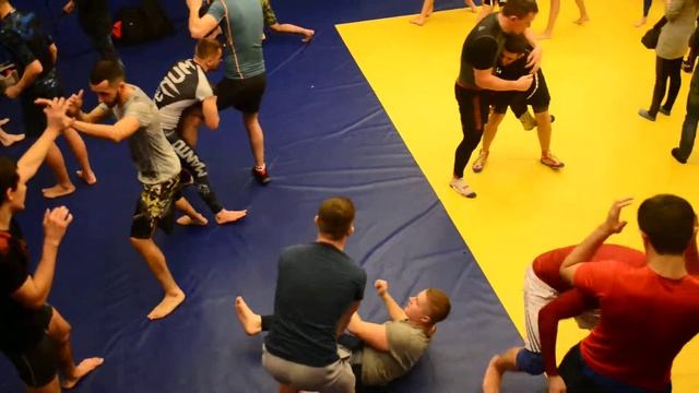 Мастер-класс Джоша Барнетта в Хабаровске смотреть онлайн