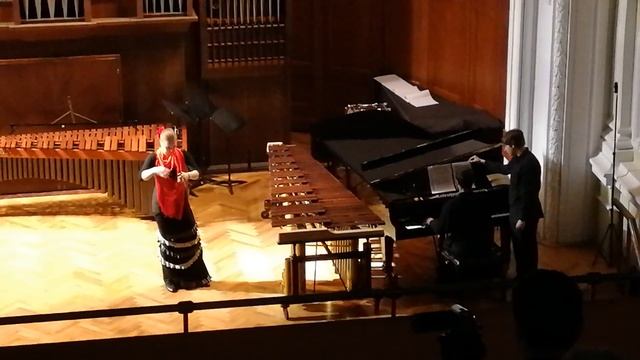 Кастаньеты =) "Испанский танец" (М. де Фалья) смотреть онлайн