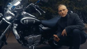 Видеообзор на Мотоцикл BAJAJ AVENGER 220 CRUISE DTS-I