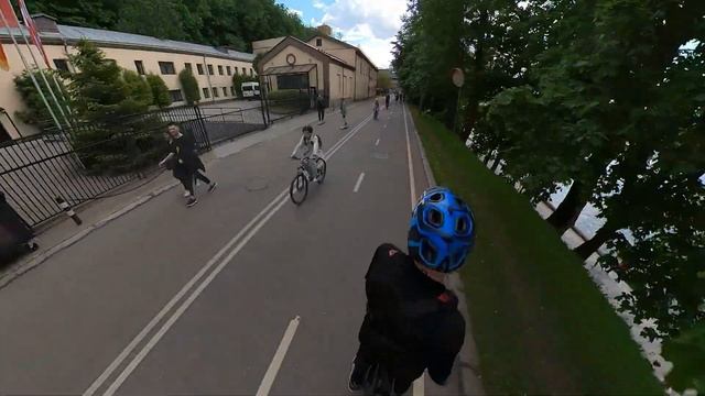 Моноколесо / Опасная велодорожка смотреть онлайн