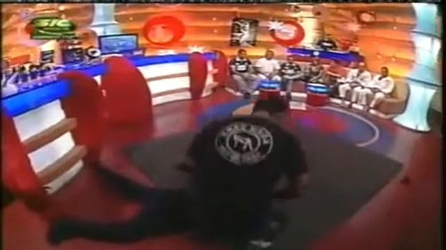 Krav Maga Demonstration by Sam Lumpini at Sic Radical tv смотреть онлайн