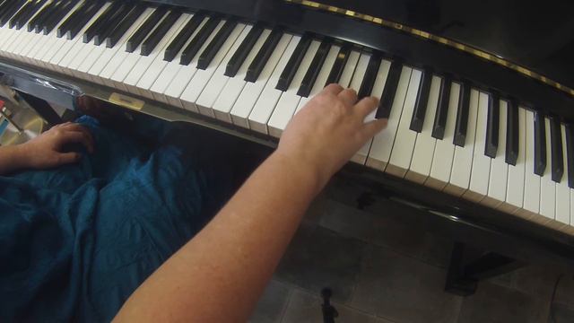 E harmonic minor scale | 2 octaves on piano | right hand - SLOW смотреть онлайн
