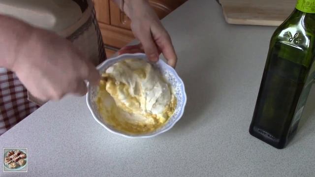 Соус на сметане (со вкусом классического майонеза). Замена майонеза. Простой рецепт. смотреть онлайн