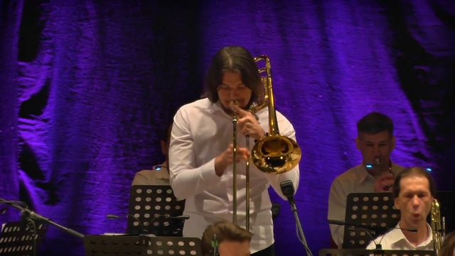 "No Comment" Big Band - «Things Ain't What They Used to Be» смотреть онлайн