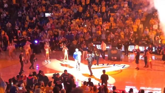 Last Game at Oracle - Halftime Show смотреть онлайн