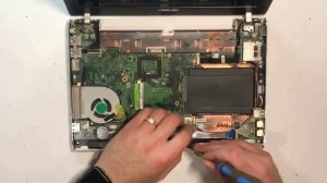 Разборка Asus Eee PC 1225B для чистки