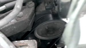 Снимаем генератор Рено Трафик часть 2