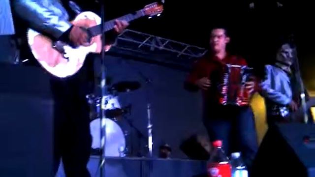 Erik Estrada смотреть онлайн