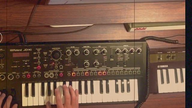 Roland JDXi + Yamaha Reface DX (Funky/Bluesy Jam) смотреть онлайн