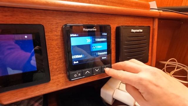 НАСТРОЙКА RAYMARINE AIS700, ГЛУБИНЫ НА I70. ПРО ПОПУТНЫЙ ВЕТЕР И ПРОЧИЙ ЯХТИНГ смотреть онлайн