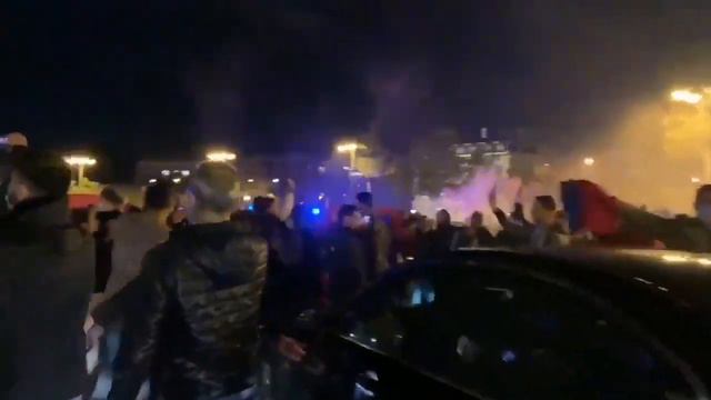 🇫🇷🇦🇲ТЫСЯЧИ АРМЯН ВЫШЛИ НА УЛИЦЫ ПАРИЖА, ПРОТЕСТУЯ ПРОТИВ АЗЕРБАЙДЖАНО-ТУРЕЦКОЙ АГРЕССИИ смотреть онлайн