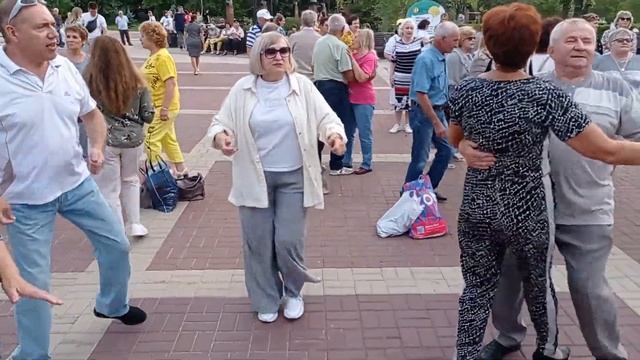 Элегантная дискотека? 01.07. смотреть онлайн