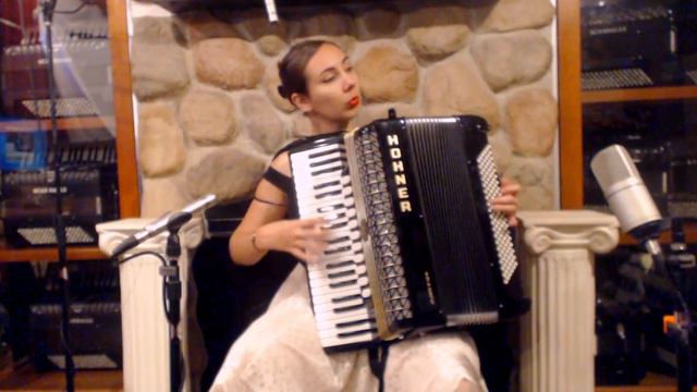 6482 - Black Gold Hohner Atlantic IV M Piano Accordion LMMM 41 120 $2999 смотреть онлайн