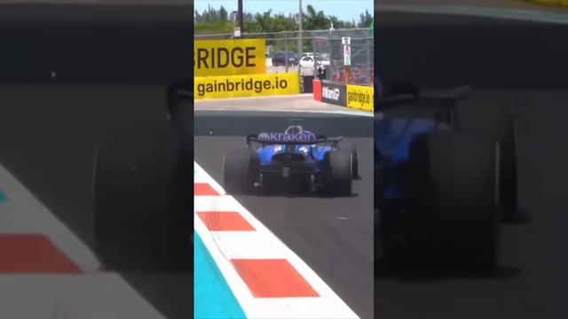 Nice drift from Albon in FP1 #albon #drift #nice #save #miami #f1 смотреть онлайн