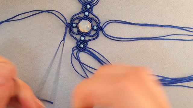 Micro Macramé for Advanced Crafters - Discover the secrets of a unique bracelet design смотреть онлайн