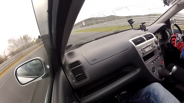 Sortie Nürburgring Nordschleife - Honda Civic Type-R EP3 смотреть онлайн