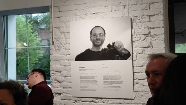 Moika 104 Gallery персональная выставка французского фотохудожника Бенуа Виаллона «Погружение». смотреть онлайн