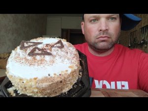 МУКБАНГ ТОРТ Чернично-карамельный / ОБЖОР бисквитный торт