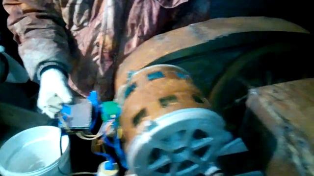 Медогонка с двигателем от стиральной машины. смотреть онлайн