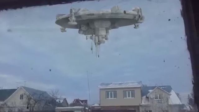 Я увидели летаюшею тарелку смотреть онлайн
