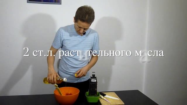 Бюджетный сыроедческий салат из трех ингредиентов