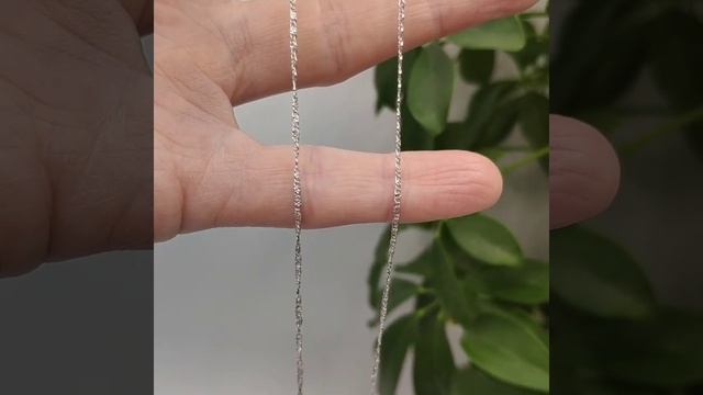 Тонкая цепочка (длина 45+3см см; ширина 1 мм), мед.сплав 21 BYN Доставка по БЕЛАРУСИ смотреть онлайн