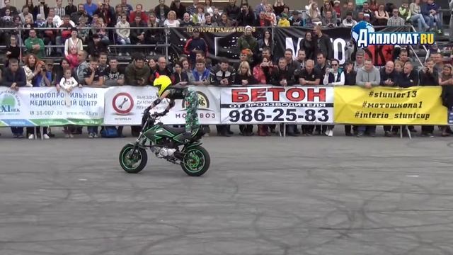 Самая юная участница соревнований INTERIO Stunt Cup 2015 смотреть онлайн