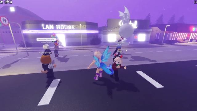 ROBLOX Dolphin and Floss emotes! смотреть онлайн