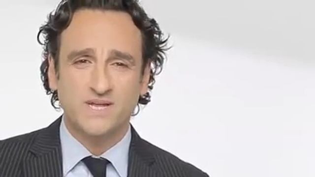 George Kyriakos (Consulting Hairstylist) on AVON Advance Techniques 3D rescue смотреть онлайн