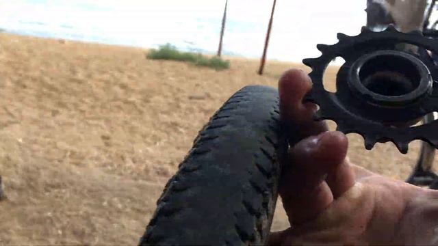 Настоящий советский солидол! Смазываю втулку заднего колеса смотреть онлайн