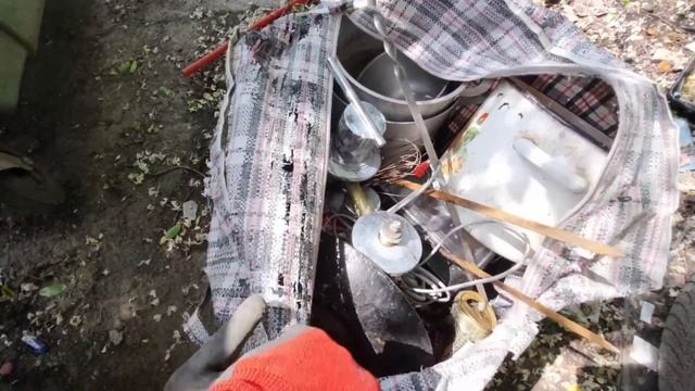 Находки в мусорных баках Краснодарского края ) баки наполнены металом ? смотреть онлайн