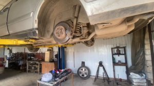 Мерседес 210. Замена сайлентблоков и рычагов  задней и передней подвески!