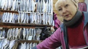 #Астрахань. Рыбный рынок. Селенские Исады. Настойчивые продавцы. Январь 2020г. 14ч.