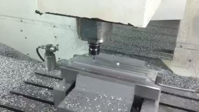 Фрезерная обработка простой детали смотреть онлайн