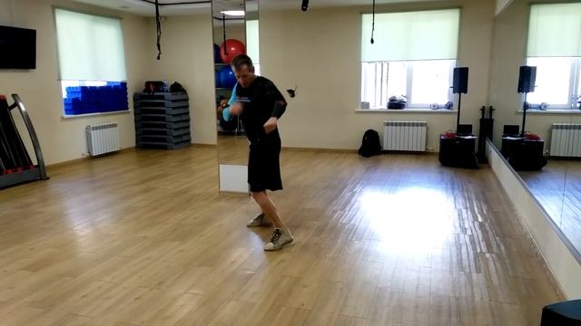 Сайд-степ - правильная техника / Уроки бокса для начинающих смотреть онлайн