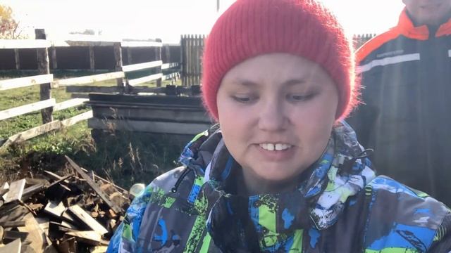 #23 Строим домик в деревне | Готовим огород к зиме | Пашем | Сеем | Разгружаем смотреть онлайн