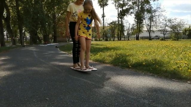 С днем защиты детей и первым днем лета! (Игры на свежем воздухе). смотреть онлайн
